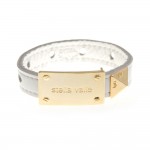 white single with gold